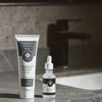 قناع التقشير بالملح الاسود مع السائل